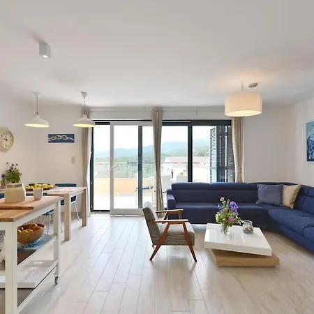Stunning View In Jelsa, Hvar Apartment *